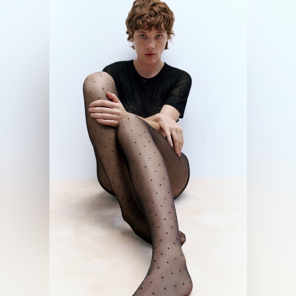 🌹NWOT. Zara Black 20 Denier Swiss Dot Tights. Size S, M.